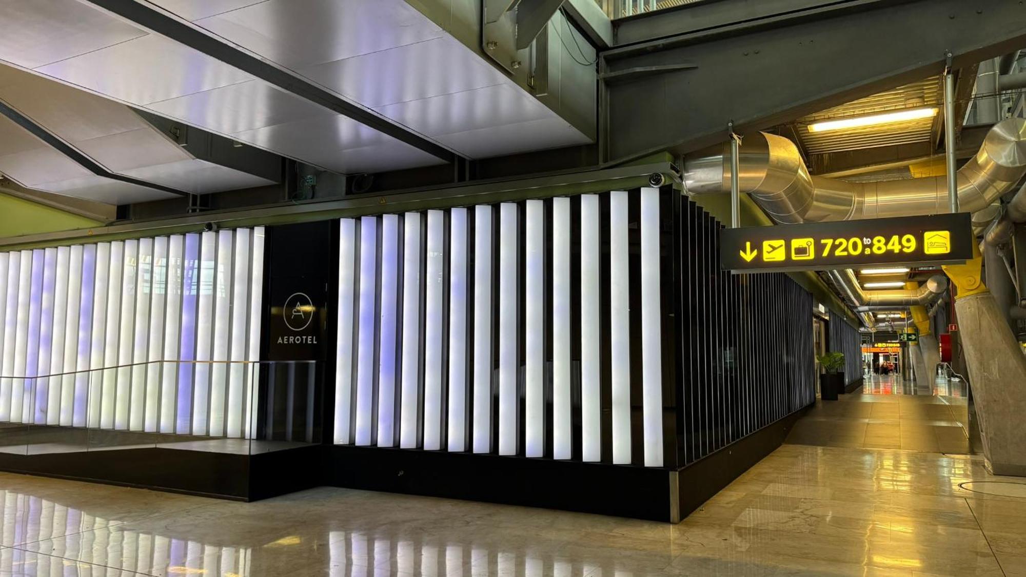Aerotel Madrid Airport - Terminal 4 — Photos 1